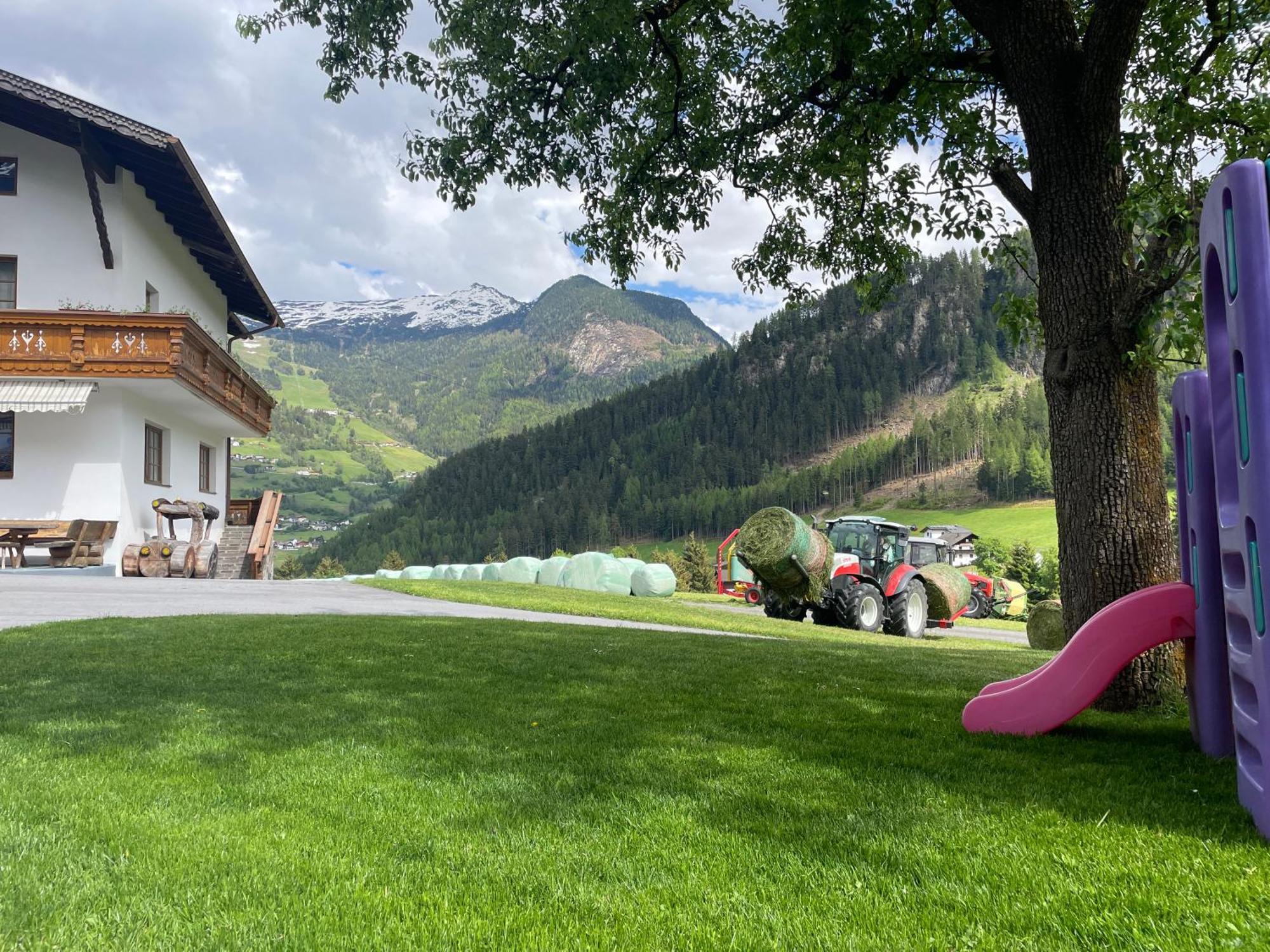 Tobadillerhof Villa Wenns Eksteriør billede